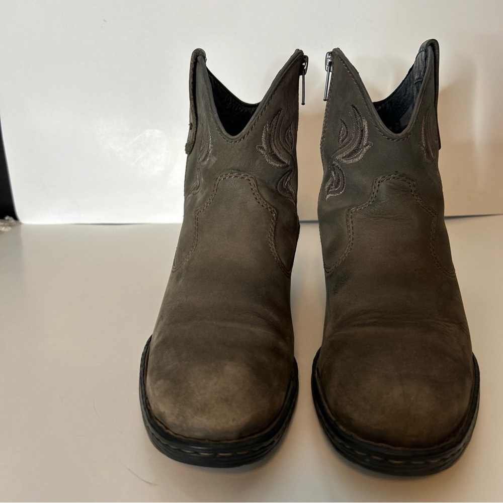 Born Women's Dark Distressed Gray Western Ankle Booties 8.5
